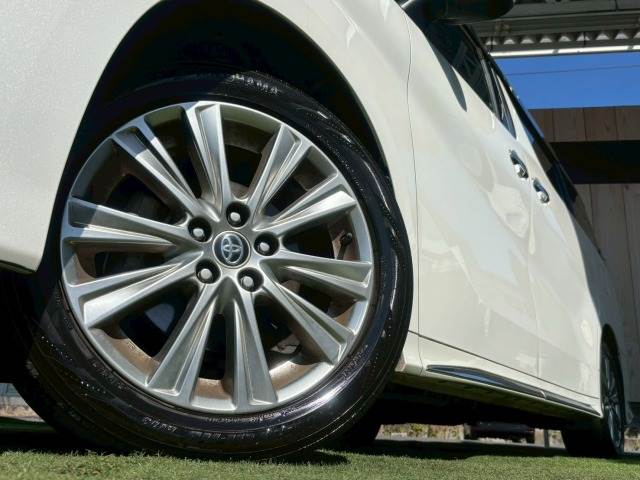 トヨタ ヴェルファイアの画像20