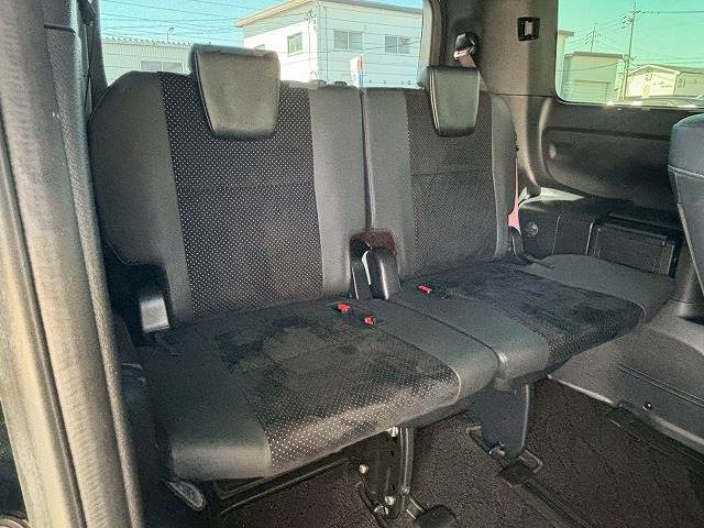 トヨタ&nbsp;ヴォクシーの画像14