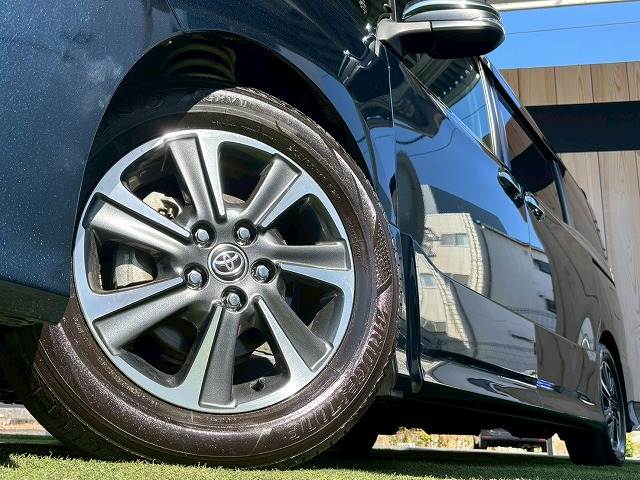 トヨタ&nbsp;ヴォクシーの画像20