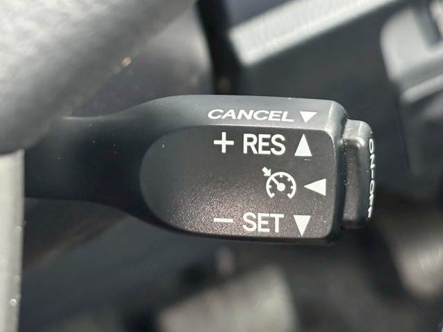 トヨタ ヴォクシーハイブリッドの画像8