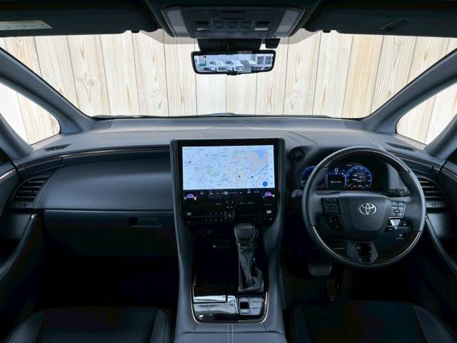 トヨタ アルファードの画像3