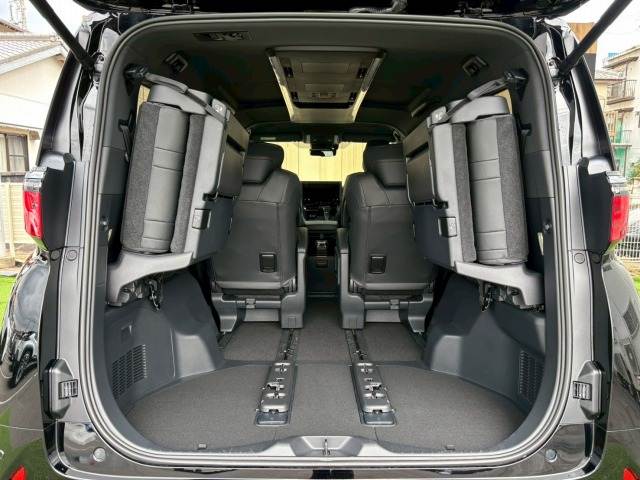 トヨタ アルファードの画像15