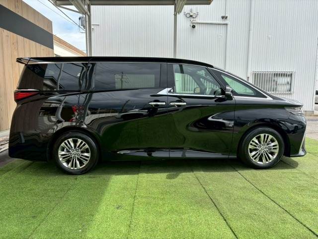 トヨタ アルファードの画像17