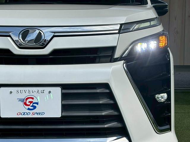 トヨタ ヴォクシーの画像19