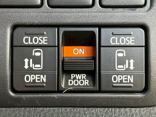 トヨタ ノアの画像9