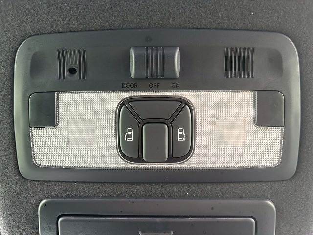 トヨタ エスティマの画像10