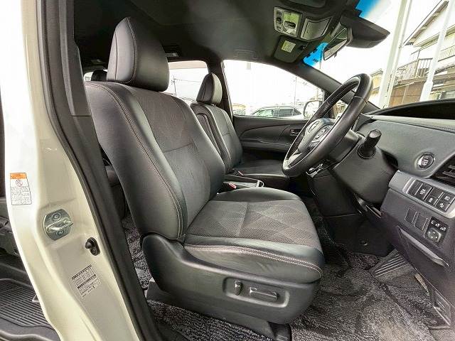 トヨタ エスティマの画像12