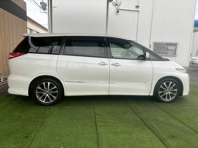 トヨタ エスティマの画像17