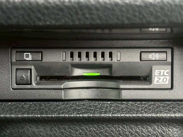 トヨタ エスクァイアハイブリッドの画像11