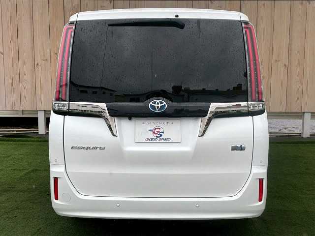 トヨタ エスクァイアハイブリッドの画像15