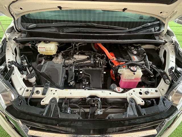 トヨタ エスクァイアハイブリッドの画像18