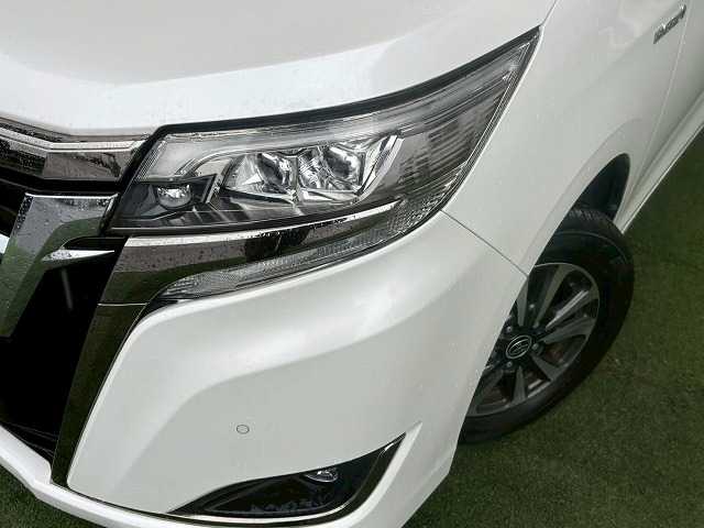 トヨタ エスクァイアハイブリッドの画像19