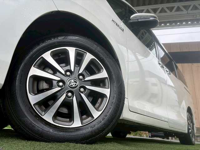 トヨタ エスクァイアハイブリッドの画像20