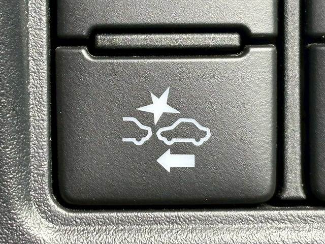 トヨタ&nbsp;ヴォクシーハイブリッドの画像8