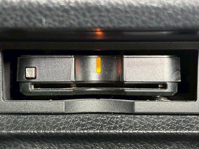 トヨタ&nbsp;ヴォクシーハイブリッドの画像11