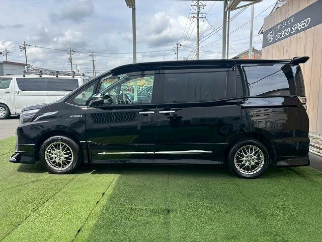 トヨタ&nbsp;ヴォクシーハイブリッドの画像16