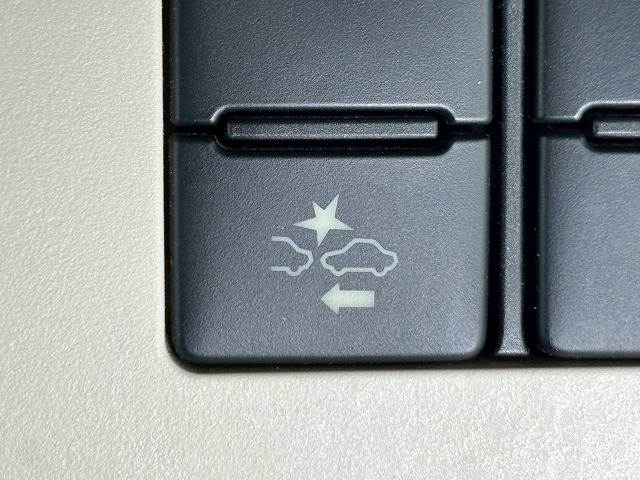 シエンタX 純正ナビ バックカメラ 電動スライドドア スマートキー トヨタセーフティセンス 衝突軽減ブレーキ レーンキープアシスト オートマチックハイビーム ステアリングスイッチ ETC プッシュスタート 内装他
