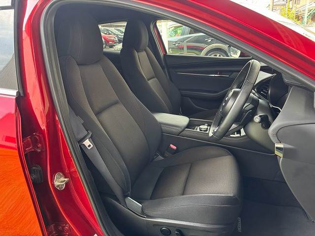 マツダ MAZDA3 FASTBACKの画像11
