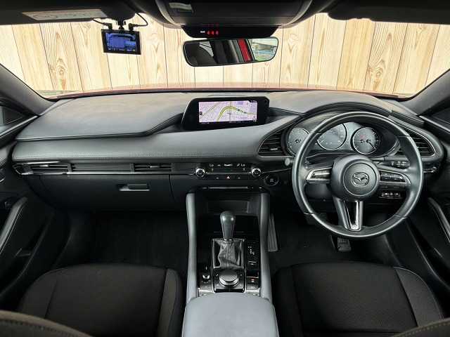 マツダ MAZDA3 FASTBACKの画像2