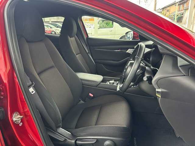 マツダ MAZDA3 FASTBACKの画像11