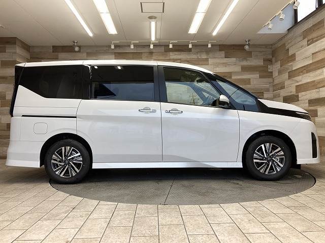 日産 セレナの画像14