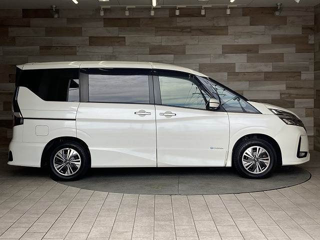 日産 セレナの画像14