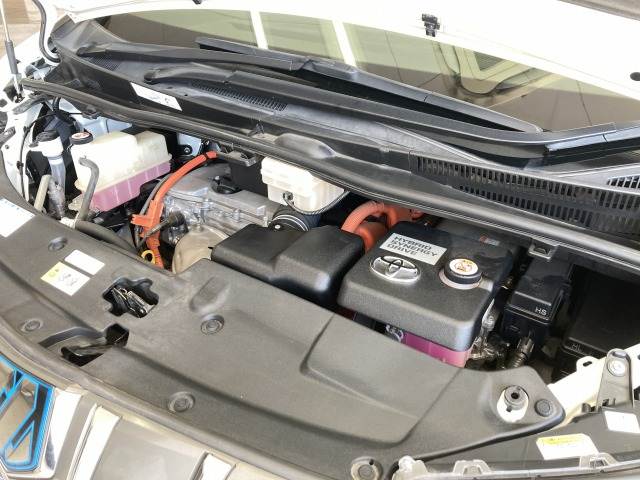 トヨタ アルファードハイブリッドの画像18