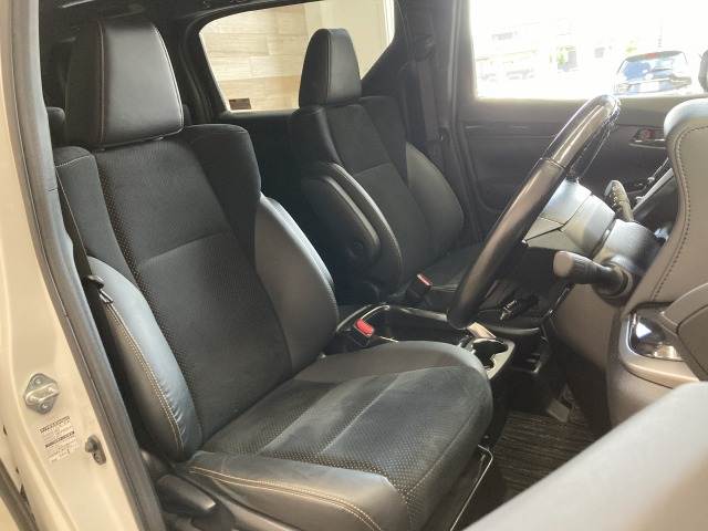 トヨタ アルファードの画像11