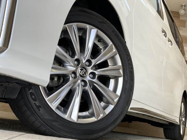 トヨタ アルファードの画像19