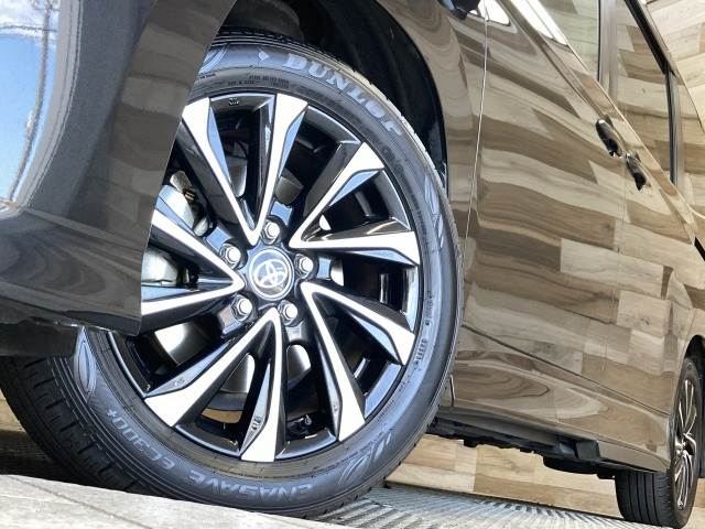 トヨタ ノアハイブリッドの画像19