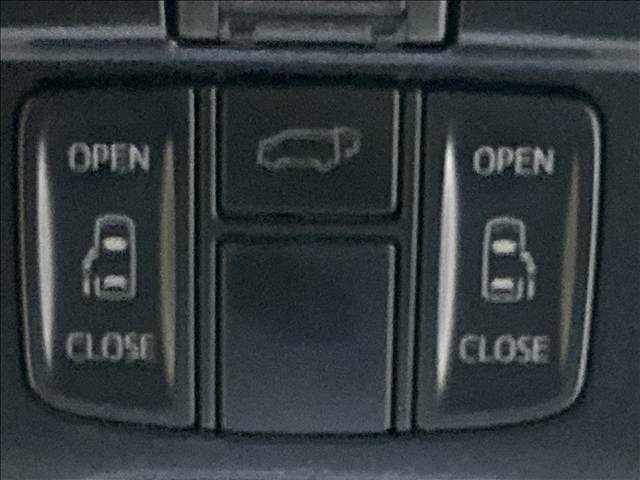 トヨタ ヴェルファイアの画像4