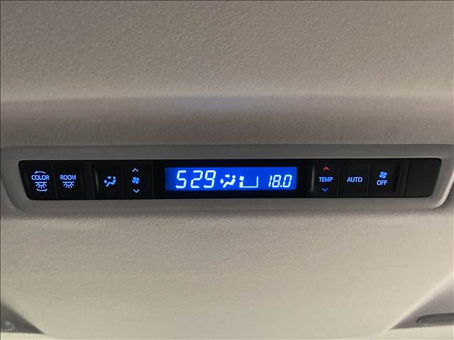 トヨタ ヴェルファイアの画像9