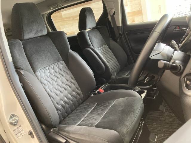 トヨタ ヴェルファイアの画像11