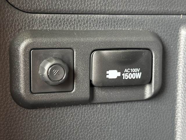 トヨタ ヴォクシーハイブリッドの画像10