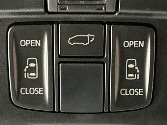 トヨタ アルファードの画像4