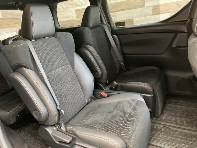 トヨタ アルファードの画像12