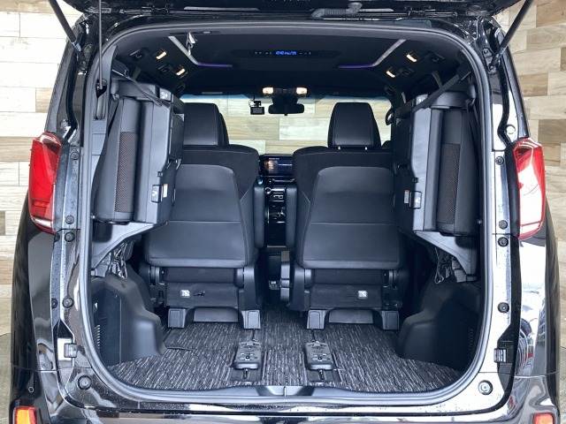 トヨタ アルファードの画像13