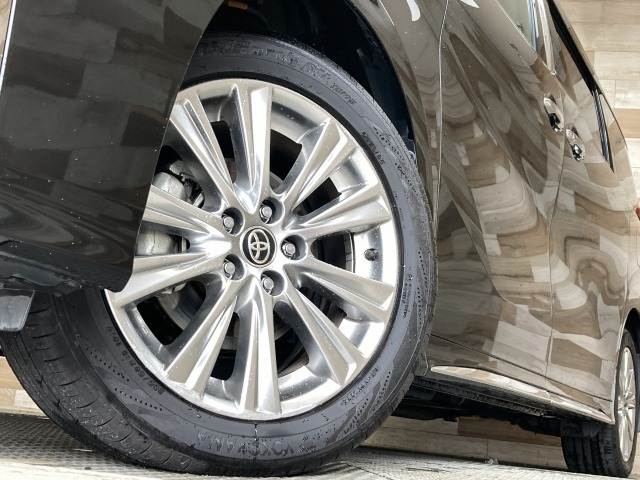 トヨタ アルファードの画像19