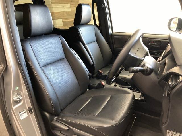 トヨタ エスクァイアハイブリッドの画像11