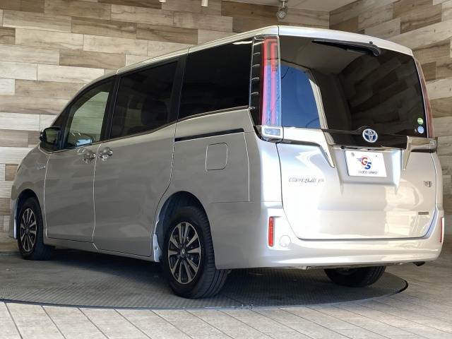 トヨタ エスクァイアハイブリッドの画像16