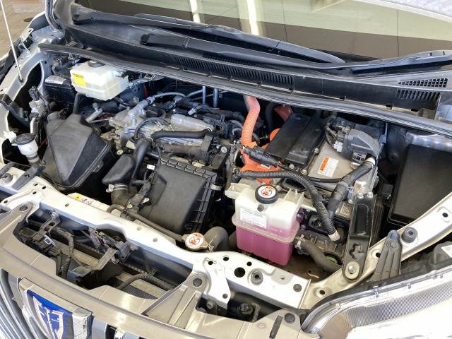 トヨタ エスクァイアハイブリッドの画像18