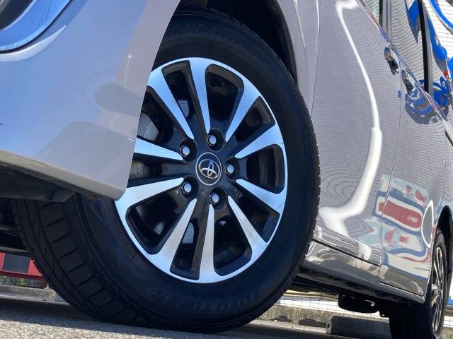 トヨタ エスクァイアハイブリッドの画像19