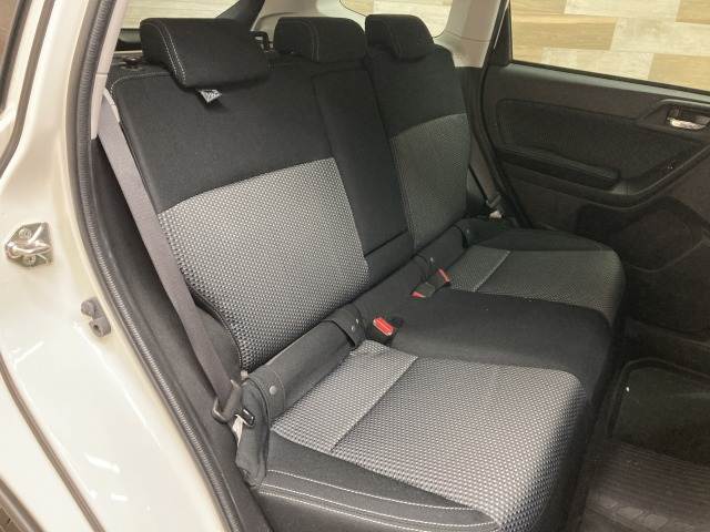 スバル フォレスターの画像12