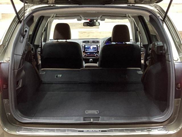 スバル レガシィアウトバックの画像13