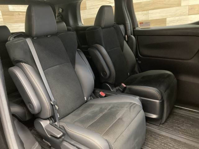 トヨタ アルファードの画像12