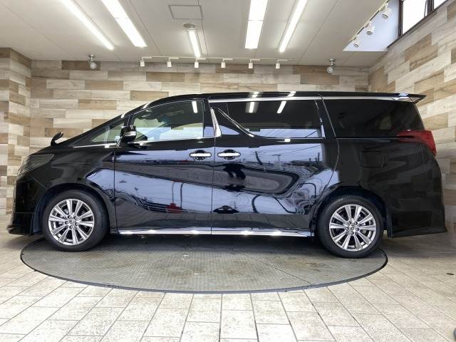 トヨタ アルファードの画像15