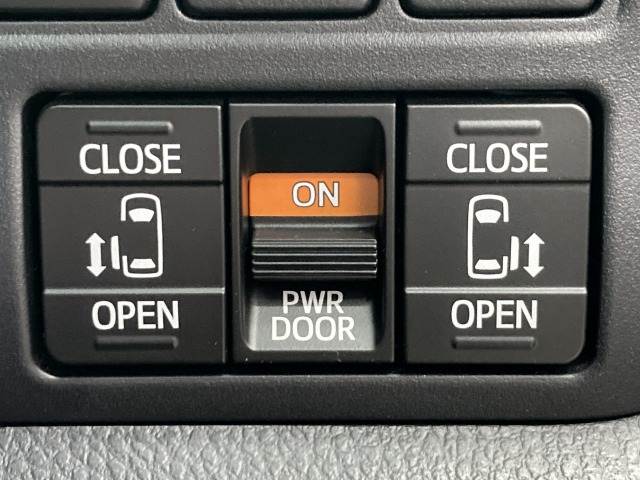 トヨタ ヴォクシーの画像7