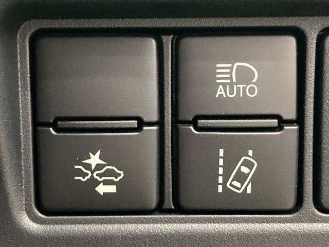 トヨタ ヴォクシーの画像8