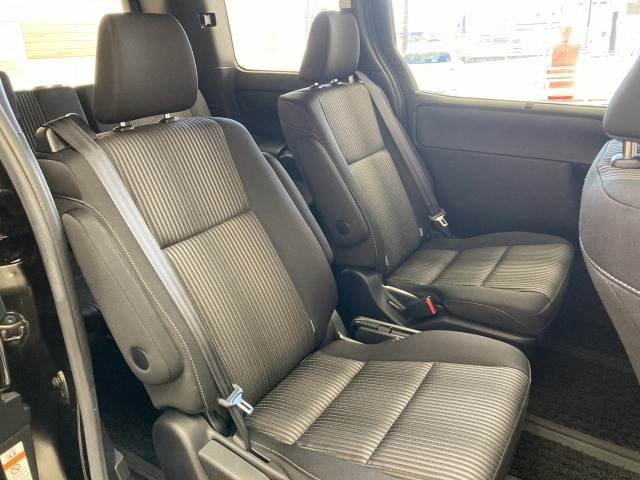 トヨタ ヴォクシーの画像12