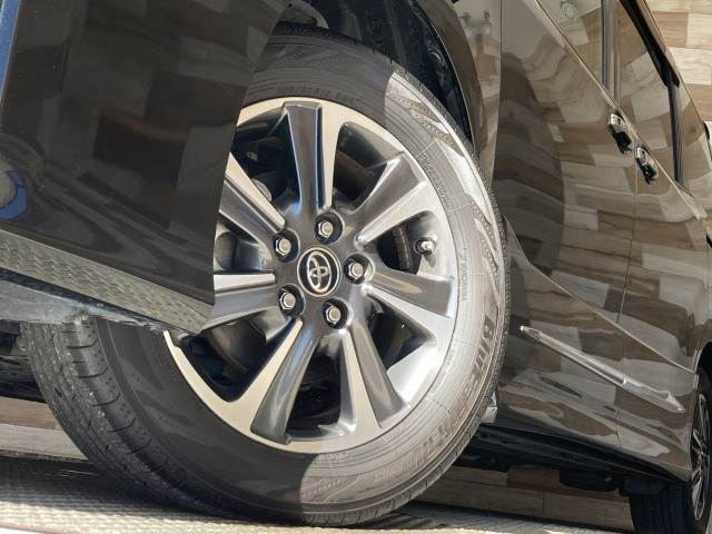 トヨタ ヴォクシーの画像19